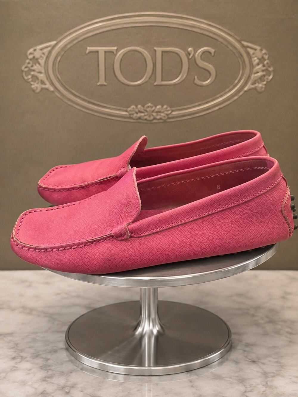 Tod’s Gommino Hot Pink Leather Driving Loafers Moccasins Women’s 8 Italy